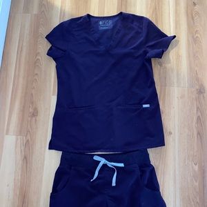 FIGS deep purple set